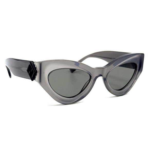 New, FENDI Sunglasses FE40146I 20A Authentic - Picture 2 of 11